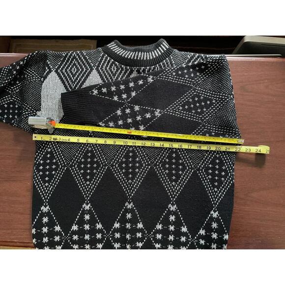 fortune Knits Inc. vintage sweater size 38 - Picture 6 of 7